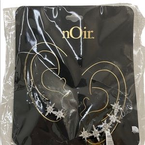 Noir cuff earrings
